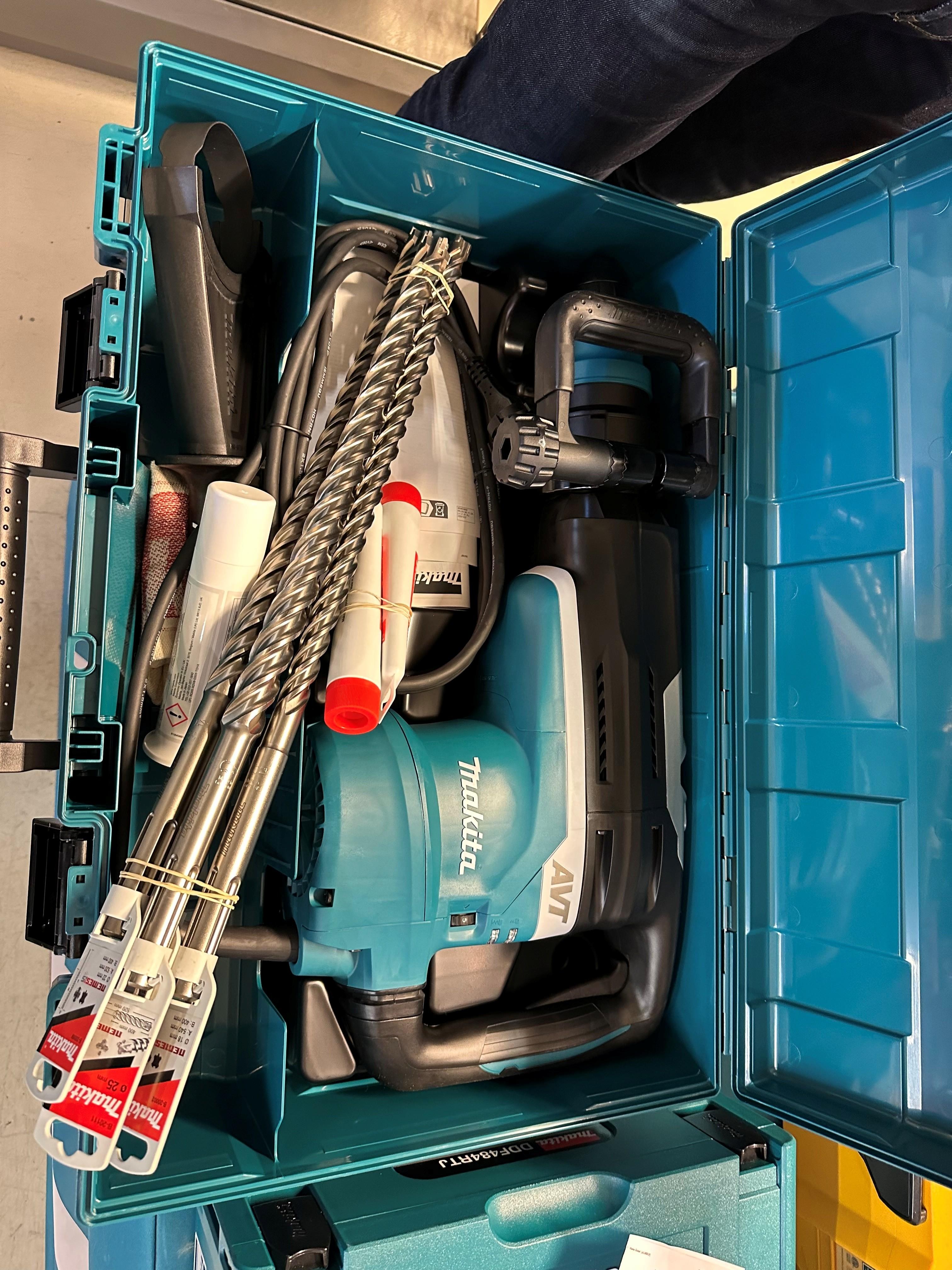 Makita kombihammer HR5212C